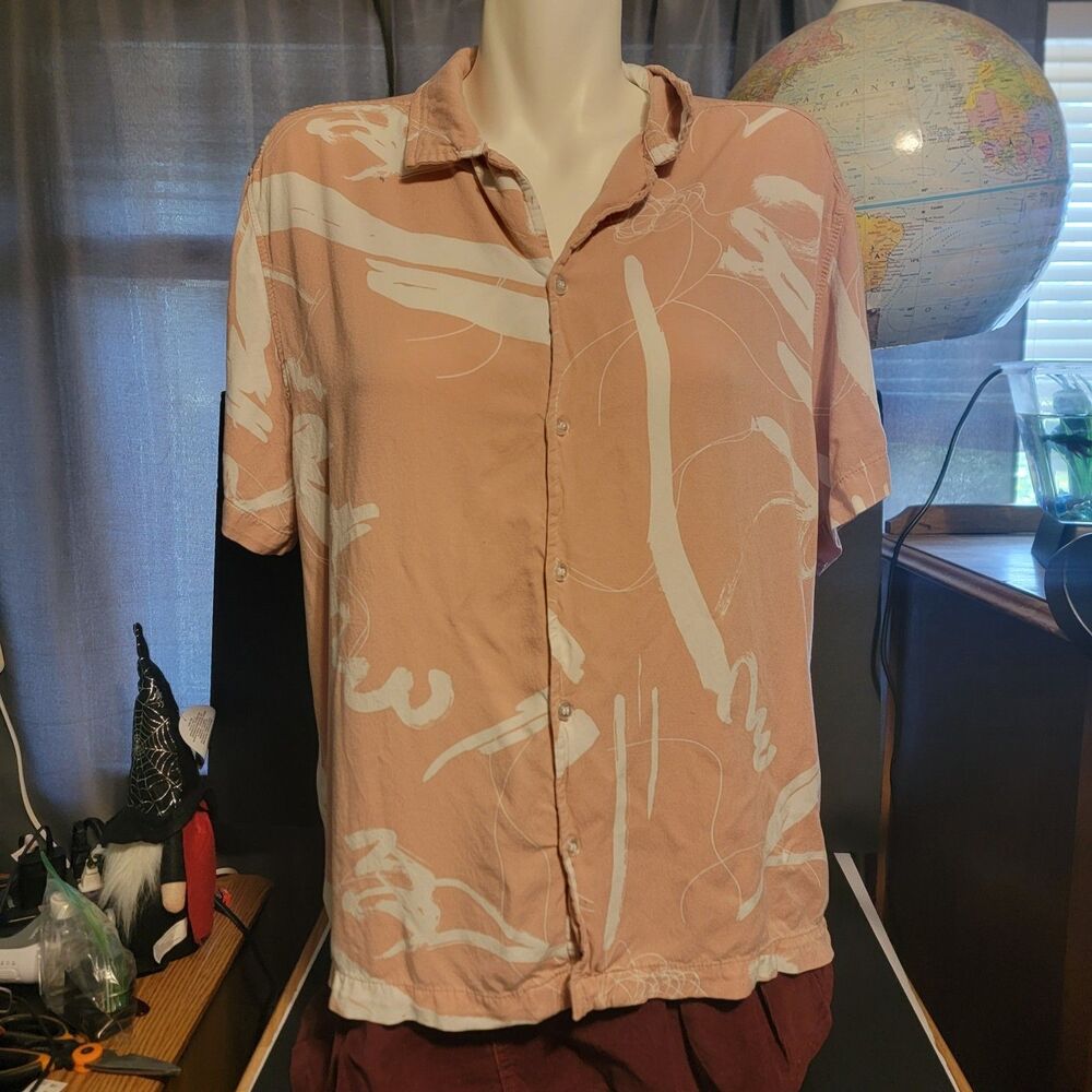 Level 10 Button Down Peach Size Large